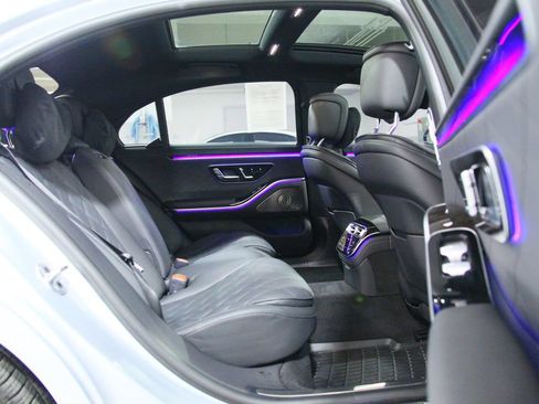 Certified 2026 Mercedes-Benz S 580 4MATIC Sedan image 28