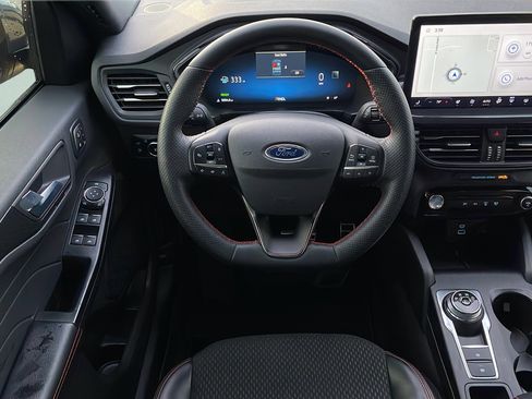 Used 2023 Ford Escape ST-Line Elite image 9