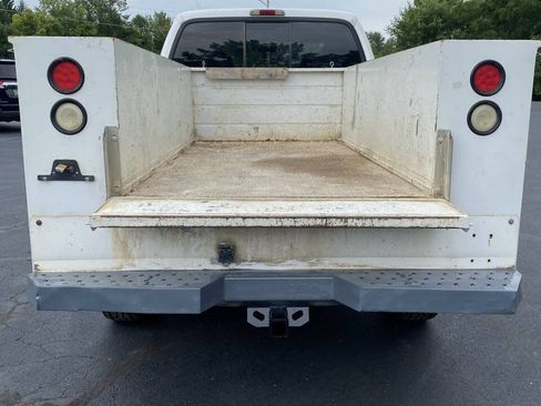 Used 2004 Ford F250 Lariat RWD image 5
