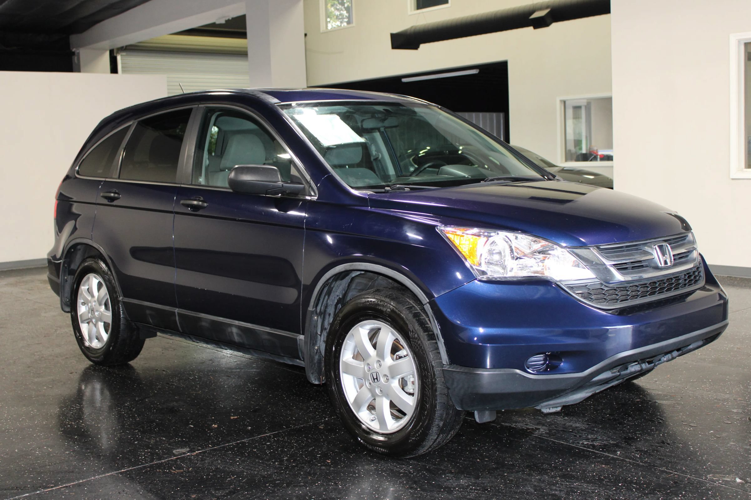 Used 2011 Honda CR-V SE image 2