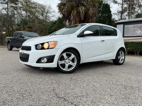 Used 2016 Chevrolet Sonic LTZ FWD image 3
