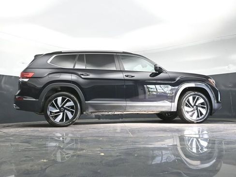Used 2025 Volkswagen Atlas SEL AWD/4WD image 34