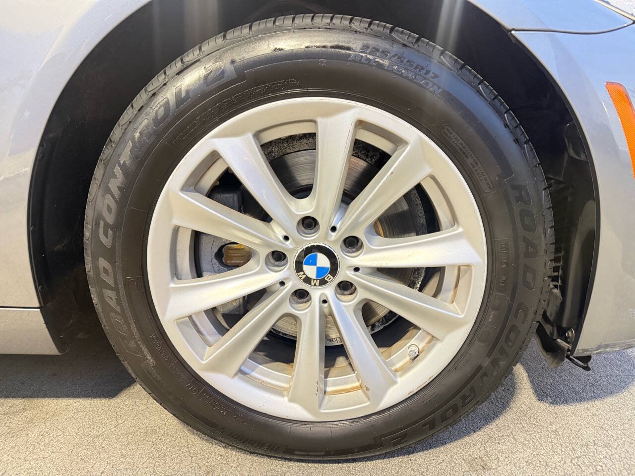 Used 2014 BMW 528i xDrive Sedan AWD/4WD image 35