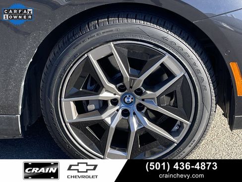 Used 2024 BMW i5 eDrive40i image 31