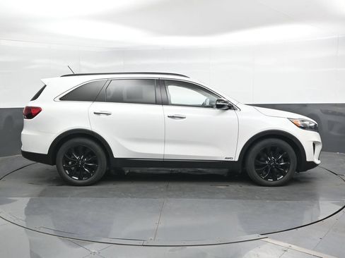 Used 2020 Kia Sorento S AWD/4WD image 3