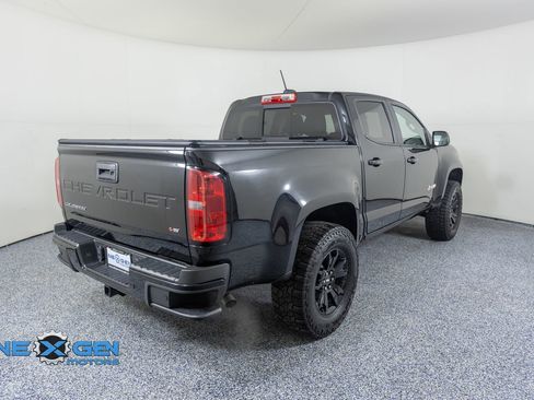 Used 2022 Chevrolet Colorado Z71 w/ Z71 Midnight Edition AWD/4WD image 7