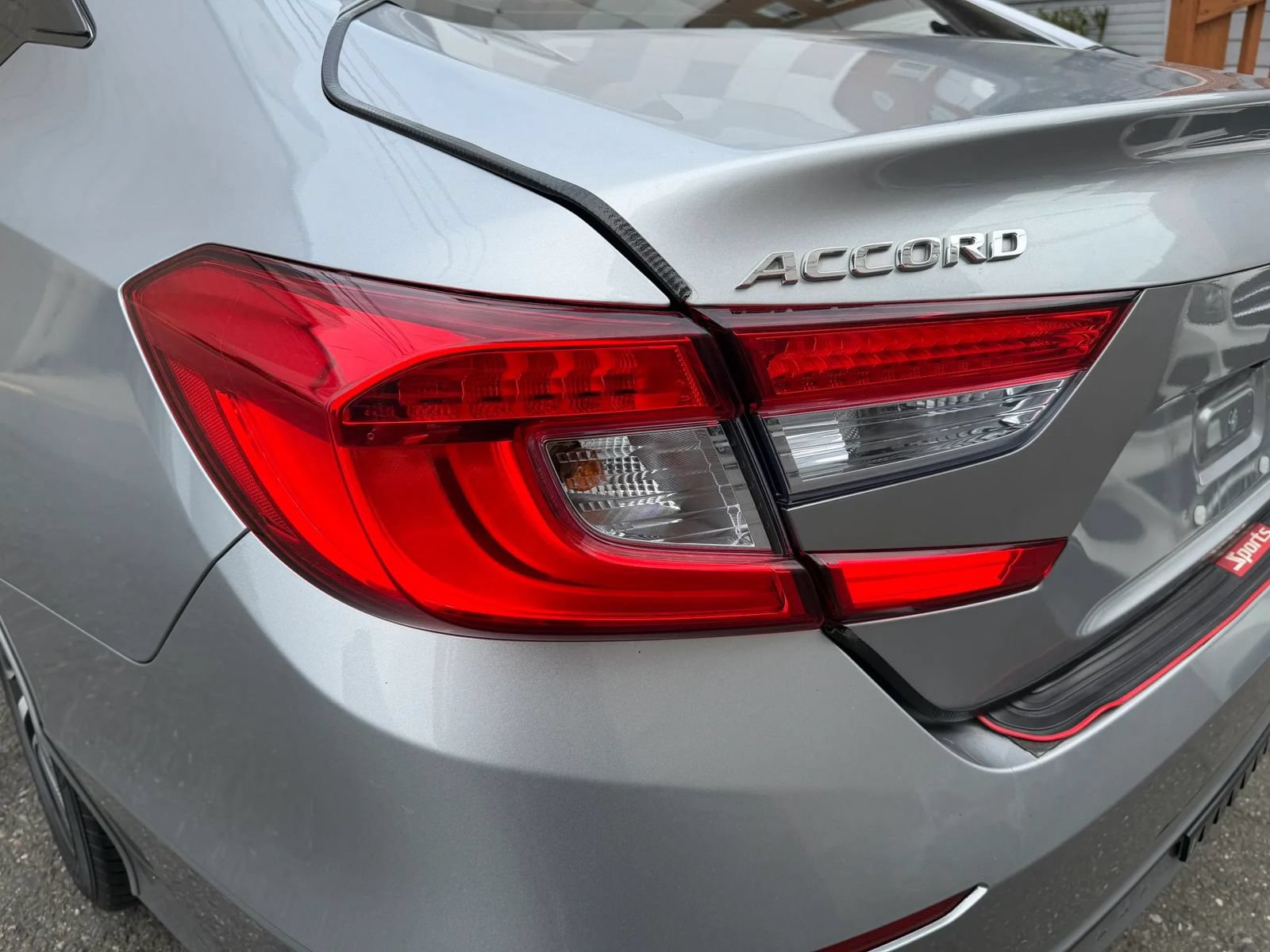 Used 2019 Honda Accord Hybrid image 16