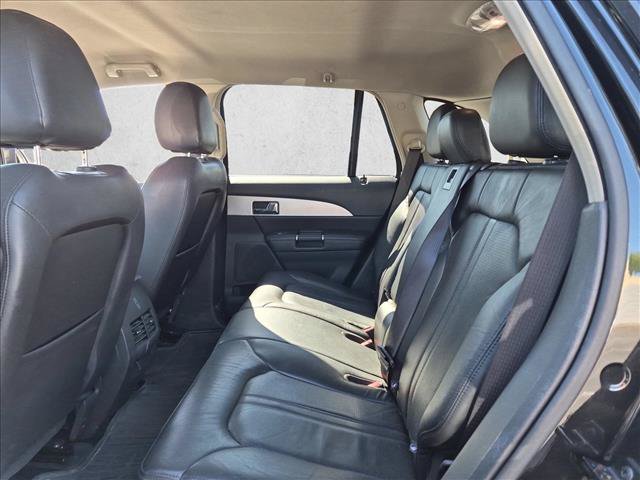 Used 2013 Lincoln MKX AWD w/ Class II Trailer Tow Pkg image 15