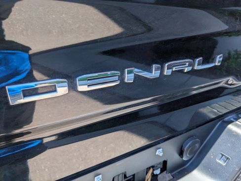Used 2020 GMC Sierra 2500 Denali w/ Denali Ultimate Package AWD/4WD image 30