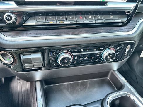 New 2026 GMC Sierra 1500 SLT AWD/4WD image 27