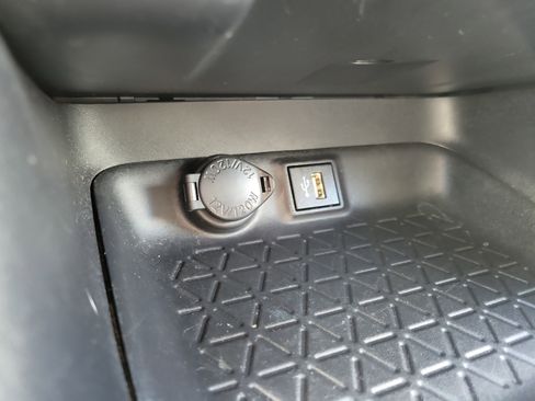 Certified 2024 Toyota RAV4 LE image 31