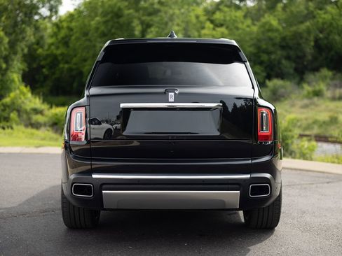 Certified 2021 Rolls-Royce Cullinan AWD/4WD image 7