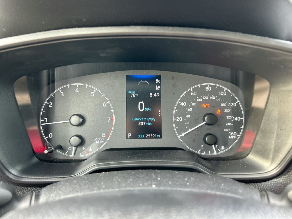 Used 2024 Toyota Corolla Cross LE FWD image 21