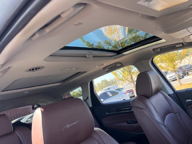 Used 2021 Buick Enclave Avenir w/ Avenir Technology Package AWD/4WD image 36