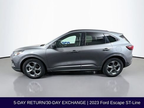 Used 2023 Ford Escape ST-Line w/ Tech Pack #1 FWD image 5