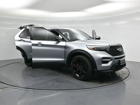 Certified 2022 Ford Explorer ST w/ Equipment Group 401A image 37