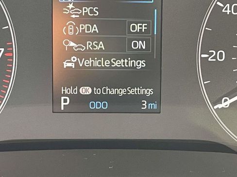 Used 2025 Toyota Corolla LE image 25