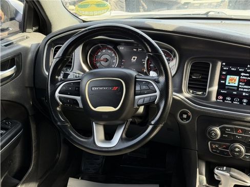 Used 2018 Dodge Charger R/T image 33