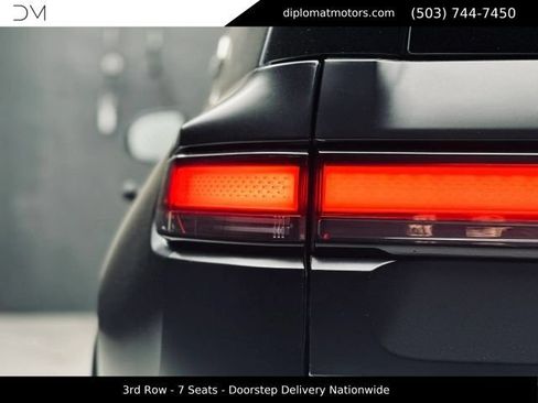 Used 2024 Rivian R1S Adventure AWD/4WD image 14