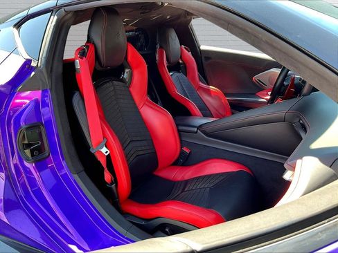 Used 2022 Chevrolet Corvette Stingray Premium Cpe w/ Z51 Performance Package RWD image 20