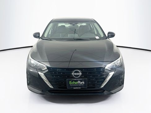 Used 2024 Nissan Sentra SV FWD image 2