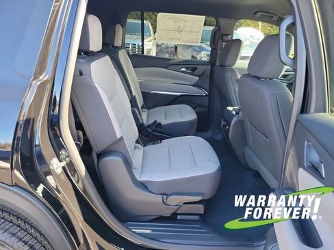 New 2026 Chevrolet Traverse LT w/ Driver Confidence Package FWD image 16