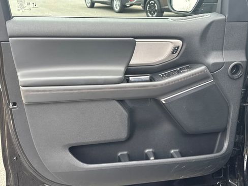 Used 2025 Ford Expedition Max Active image 10