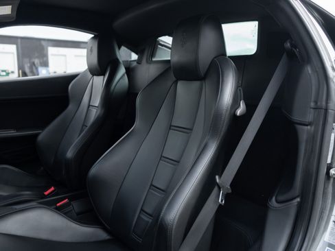 Used 2013 Ferrari 458 Italia Coupe RWD image 28