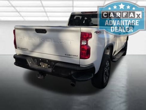 Used 2024 Chevrolet Silverado 2500 Custom w/ Custom Value Package image 8