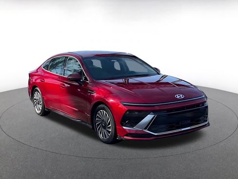 Used 2025 Hyundai Sonata SEL image 2