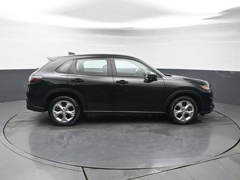 Certified 2024 Honda HR-V LX image 7
