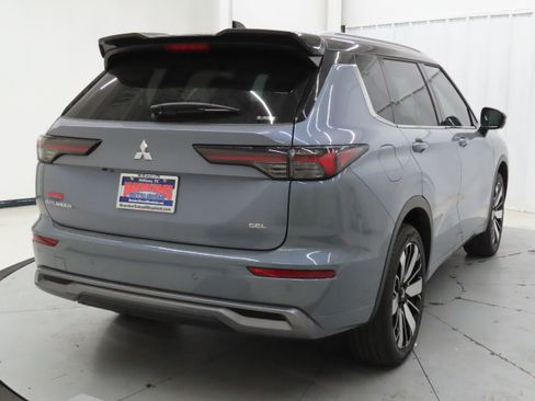 New 2026 Mitsubishi Outlander SEL AWD/4WD image 3