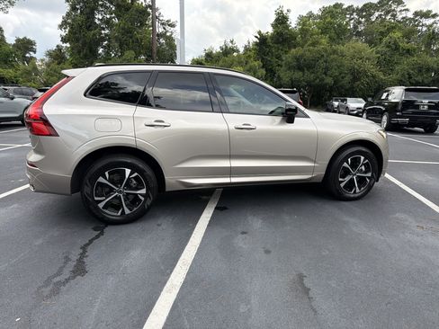 Used 2026 Volvo XC60 B5 Core AWD/4WD image 13