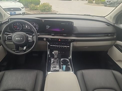 Certified 2024 Kia Carnival EX FWD image 15