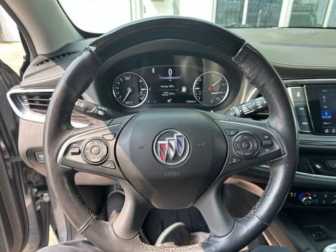 Used 2021 Buick Enclave Avenir w/ Avenir Technology Package AWD/4WD image 19