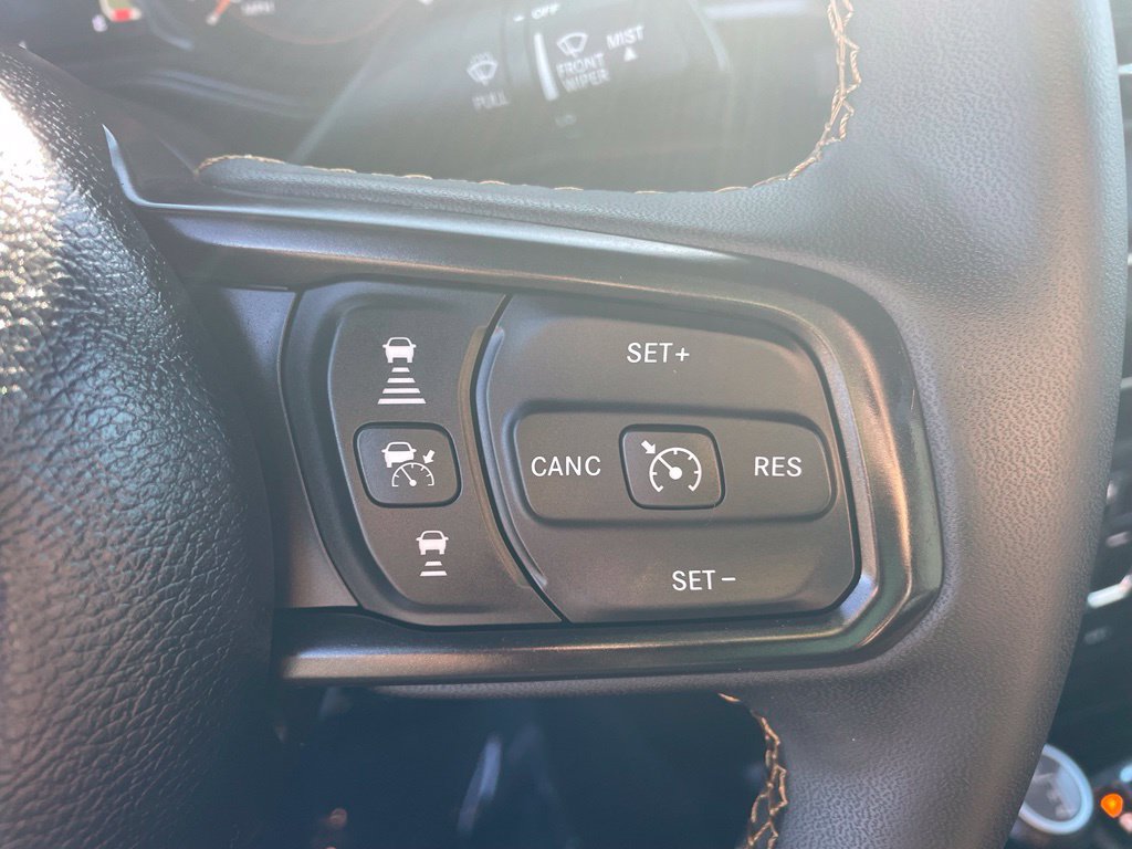 Used 2024 Jeep Gladiator Sport AWD/4WD image 28