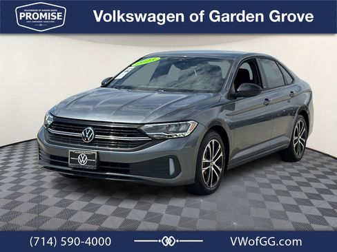 Used 2023 Volkswagen Jetta Sport w/ IQ.Drive Package FWD image 4
