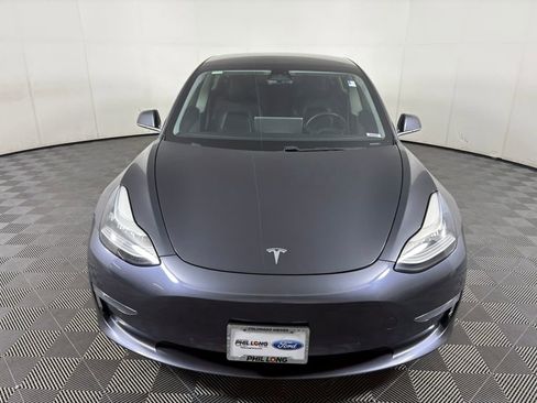 Used 2019 Tesla Model 3 Performance image 2