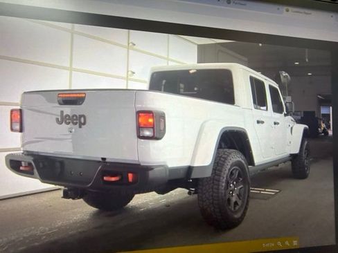 Used 2022 Jeep Gladiator Mojave w/ Cold Weather Group AWD/4WD image 6
