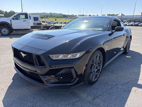 Used 2024 Ford Mustang GT Premium w/ GT Performance Package RWD image 10