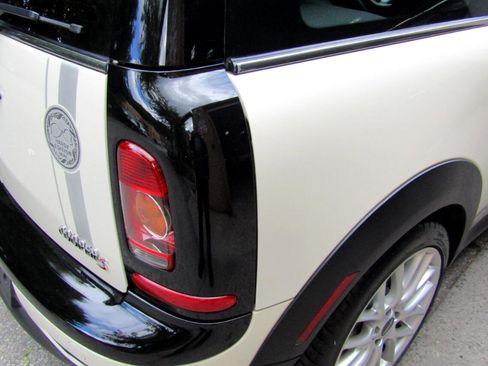 Used 2010 MINI Cooper Clubman S image 19