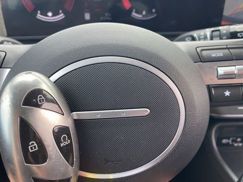 Used 2024 Hyundai Kona SEL image 42