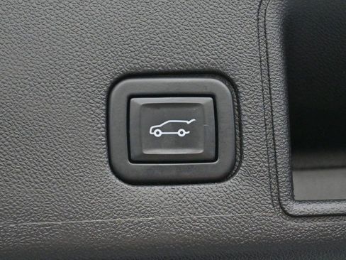 Used 2022 GMC Terrain AT4 AWD/4WD image 10