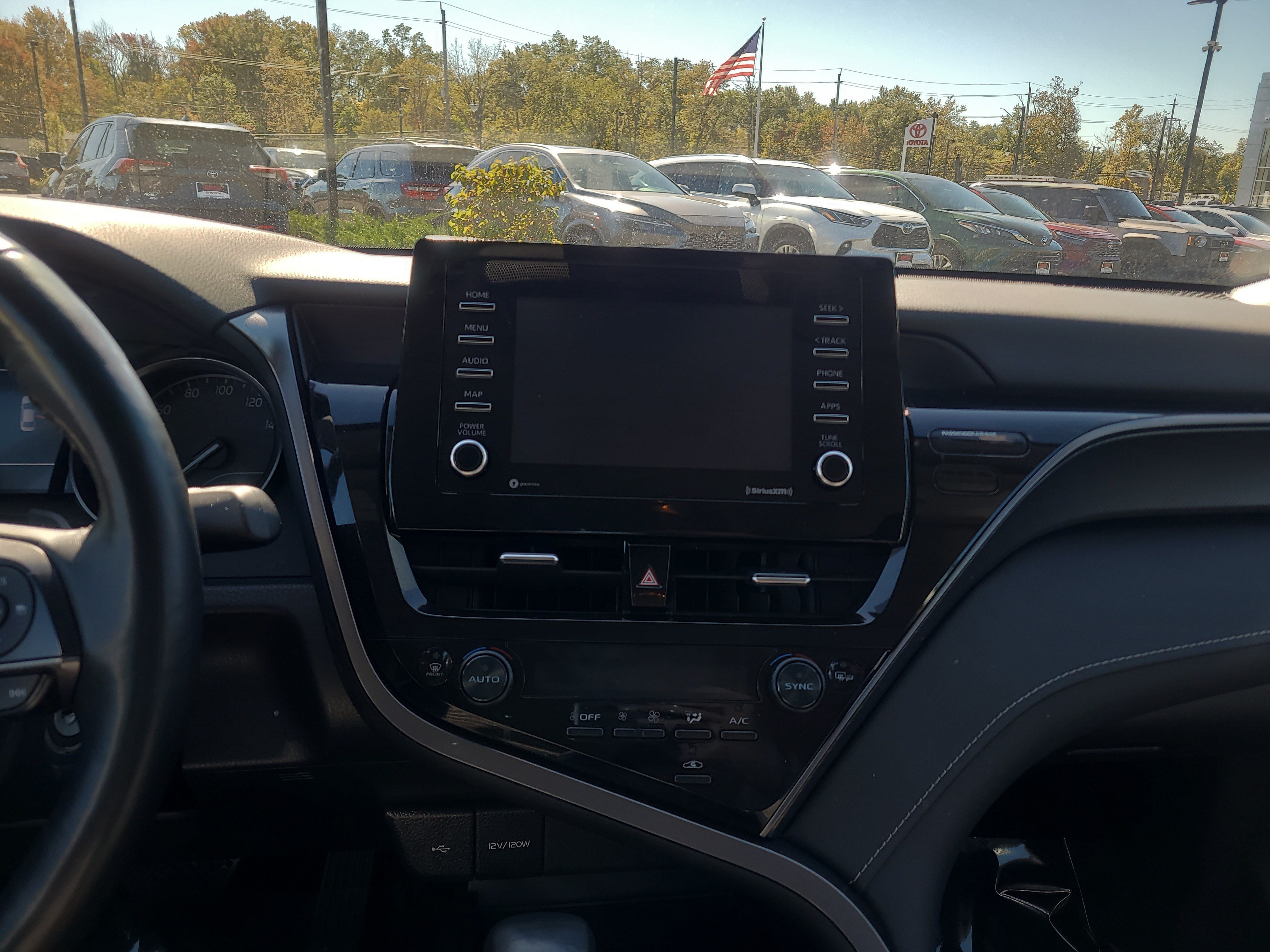 Certified 2024 Toyota Camry SE w/ Cold Weather Package FWD image 19