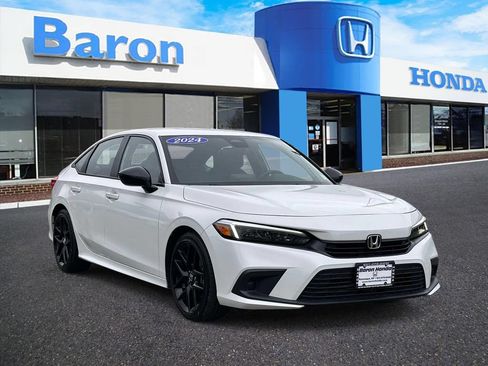 Used 2024 Honda Civic Sport image 1