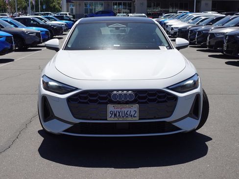 Used 2025 Audi A5 2.0T Premium w/ Convenience Package AWD/4WD image 4