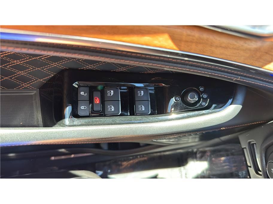 Used 2022 Jeep Grand Cherokee Summit AWD/4WD image 32
