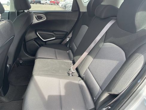 Used 2024 Kia Soul LX w/ Option Group 015 FWD image 17