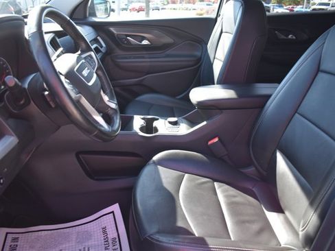 Used 2022 GMC Terrain SLT image 14