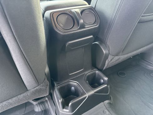 Used 2023 Jeep Wrangler Sport image 16